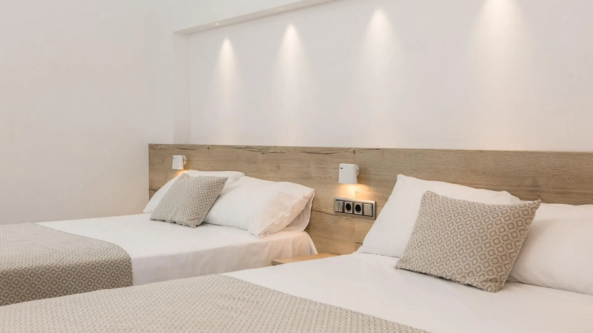 *** Hotel RVHotels Nieves Mar L' Escala Spanje
