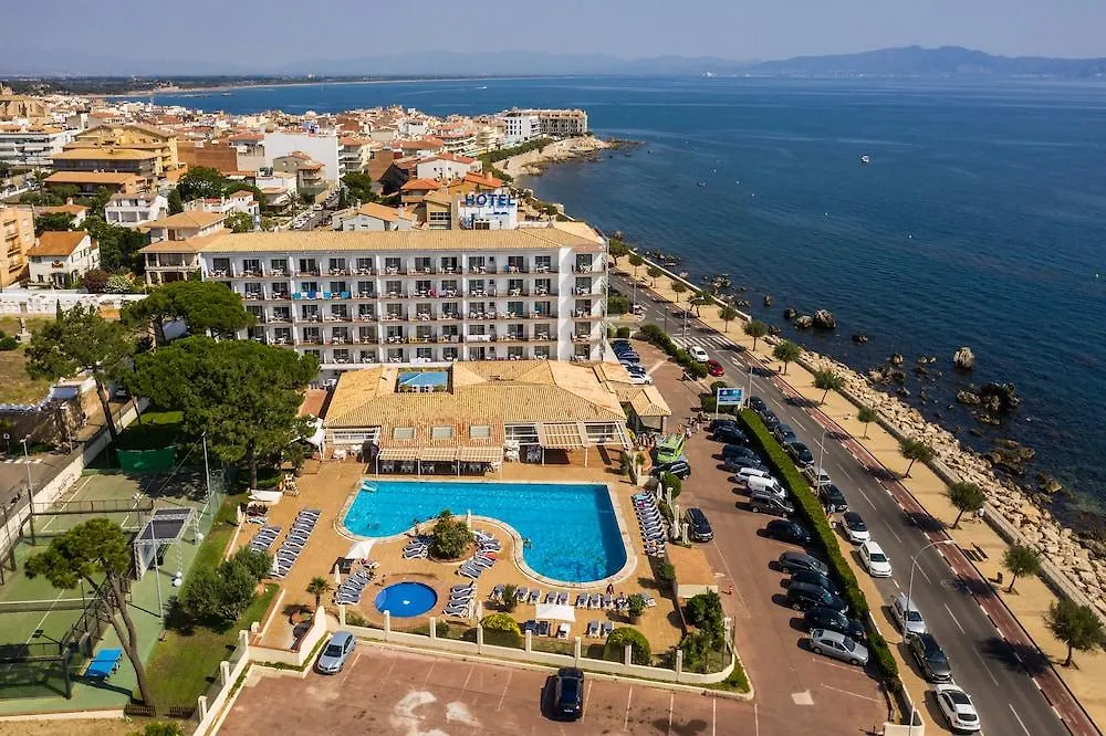 RVHotels Nieves Mar L' Escala 3*,