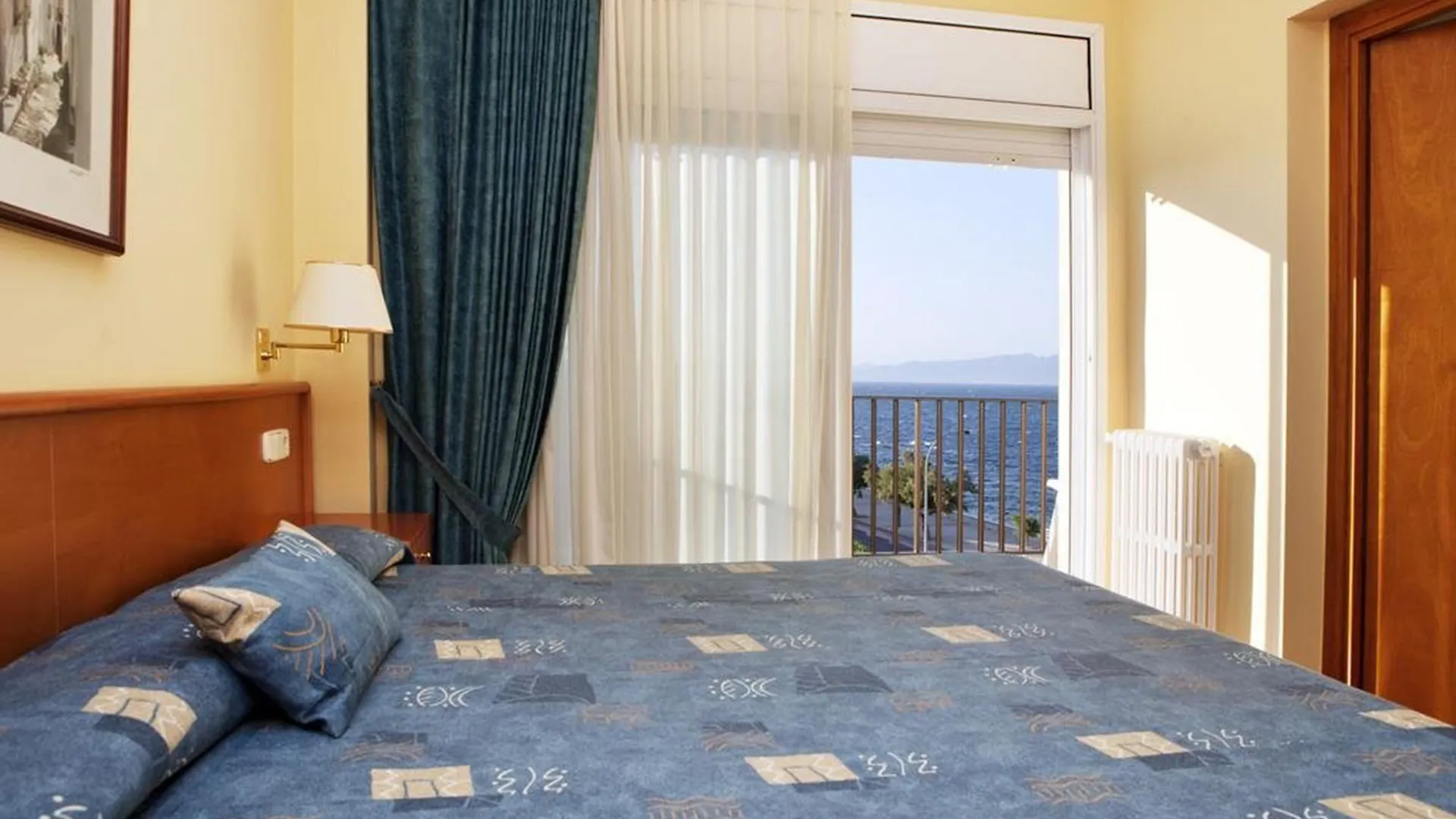 Hotel RVHotels Nieves Mar L' Escala